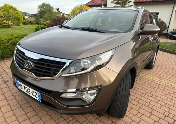 Kia Sportage cena 39500 przebieg: 199800, rok produkcji 2011 z Myszyniec małe 154